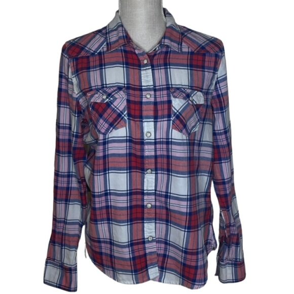 American Eagle Outfitters Tops - AMERICAN EAGLE Plaid Pearl Button Shirt - Size Large
